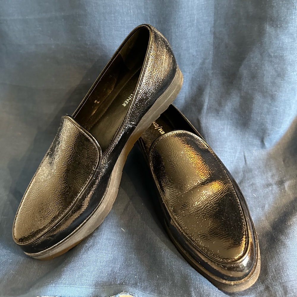 Donald J Pliner patent loafer sz 8.5